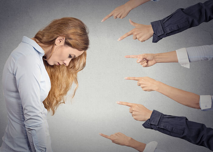 Come Affrontare la vergogna con l'Ipnosi e la Terapia Sensomotoria