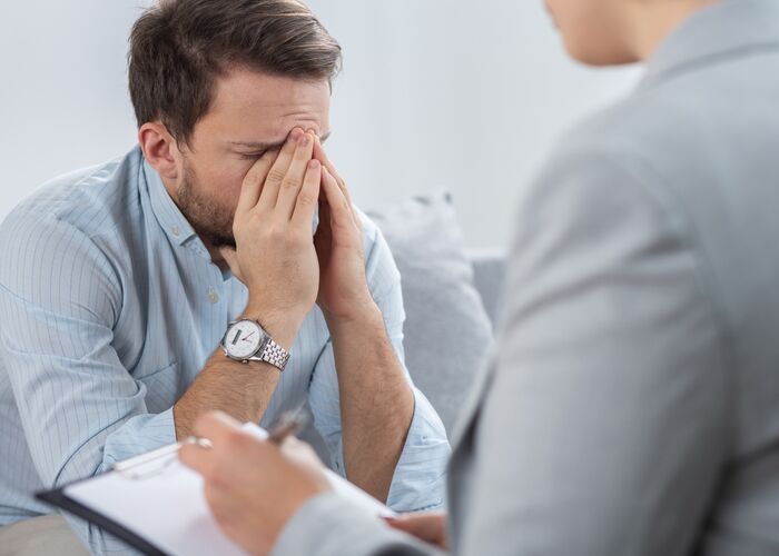 L’Utilizzo della Schema Therapy, Ipnosi e EMDR per pazienti con Disturbo di Personalità Narcisistico