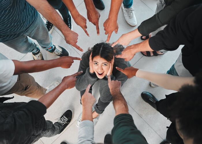 L'Efficacia del Neurofeeedback e dell'Ipnosi nel Trattamento dell'Ansia Sociale